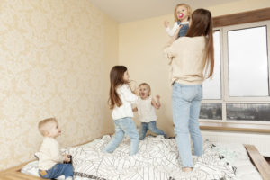 Orientações sobre como evitar acidentes domésticos durante a quarentena