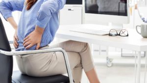 Dor nas costas: descubra a importância de corrigir a postura?