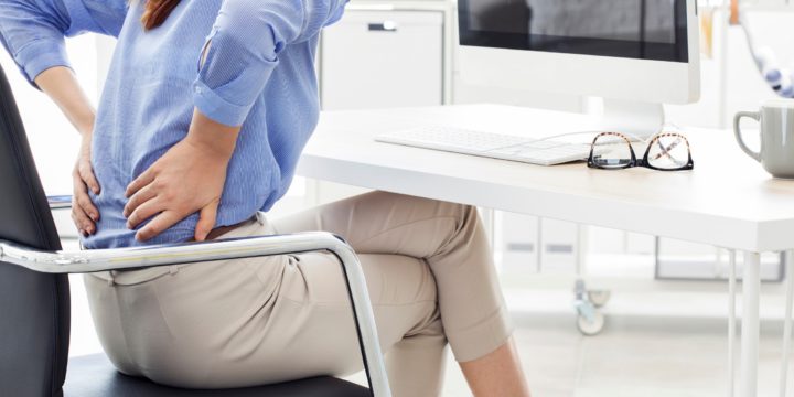 Dor nas costas: descubra a importância de corrigir a postura?